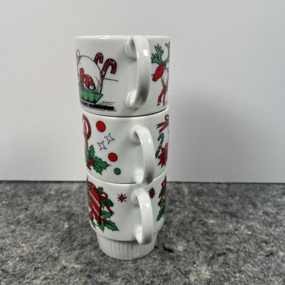 Set Of 3 VTG Ceramic Christmas Holly Santa Mugs Made In Japan Trimont Stacking - Picture 2 of 8
